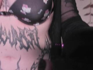 Cali Reea webcam model stream image