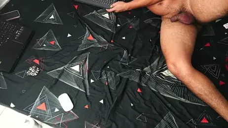 bonyclyde2203 webcam stripchat model stream image