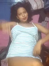 IAMNOTI webcam model stream image