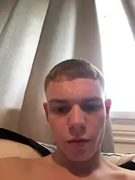 Ricowhiteteeth webcam model stream image