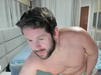 RipMyUnderwear webcam model stream image