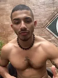 ArturoCardona_ webcam model stream image