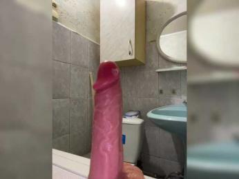 Popular22 webcam model stream image