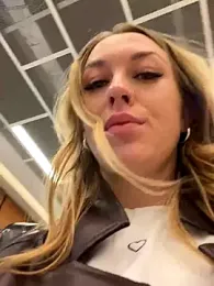 Sweet___Emily webcam model stream image