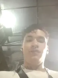 Alecbanee webcam model stream image
