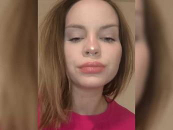 PregnantElf webcam model stream image