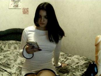 Bella1ove webcam bongacams model stream image