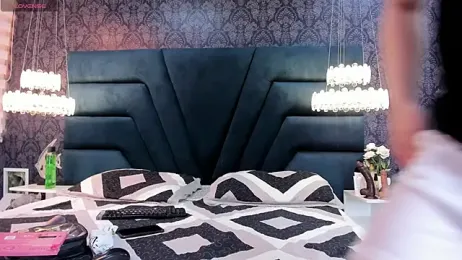 TaylerWhite webcam model stream image