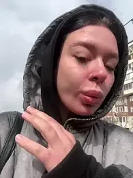 AlishaOfThorns webcam model stream image