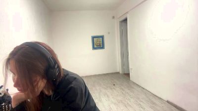 LeanaMielnicki webcam model stream image