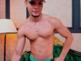 Alessandro Kiing webcam model stream image