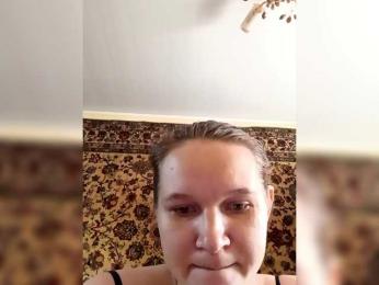 AugustinaCrys webcam model stream image