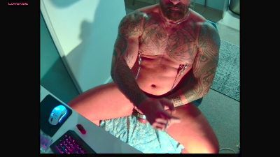 musclesmokerfun webcam model stream image