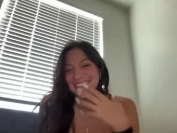 roxie_v webcam model stream image