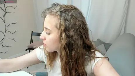 KikiQT1 webcam model stream image