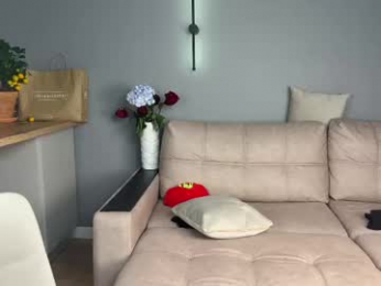 roselyn_rose webcam model stream image