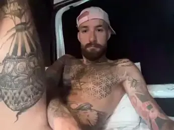 Tuhands webcam stripchat model stream image