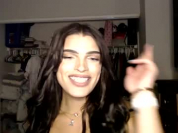 aridabratzdoll webcam model stream image