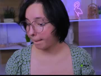 kari_pirs webcam model stream image