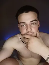 Zevs777s webcam model stream image