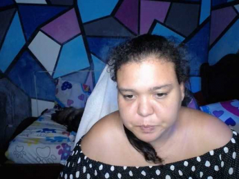 beautifulchubbyqueen webcam bongacams model stream image