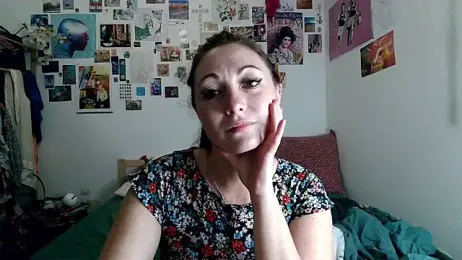 AdorahB3ll3 webcam model stream image