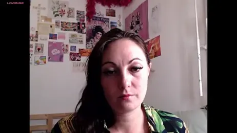 AdorahB3ll3 webcam model stream image