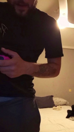 Azox123er webcam cam4 model stream image