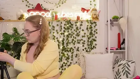 MonicaAsis webcam model stream image