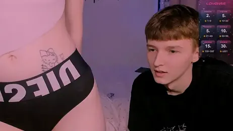 CoddleWeeper_ webcam model stream image