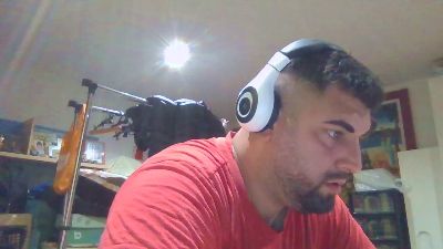 realKong webcam model stream image