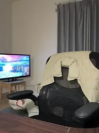 Yooo17 webcam model stream image