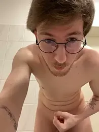 IMAPRETTYBOY99 webcam stripchat model stream image