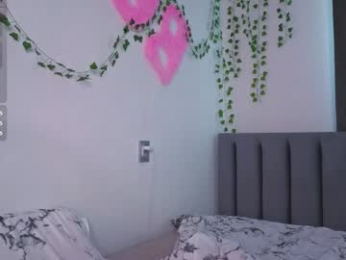 lola_sunnie webcam model stream image