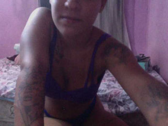 privadinha webcam model stream image