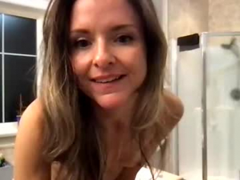 alluring_aurora_amor webcam model stream image