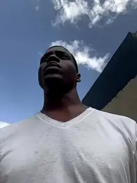 labishyoung25 webcam model stream image