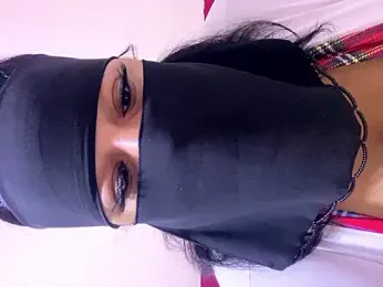 mari_layali webcam model stream image