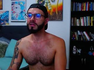 Akiles R webcam flirt4free model stream image