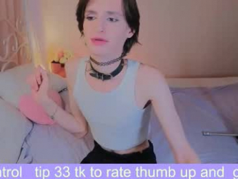 kira_long webcam model stream image