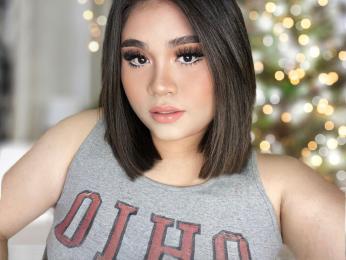 LaurrieCam webcam livejasmin model stream image