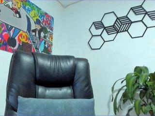 Derry Adams webcam model stream image