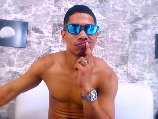 Ricardo Evans webcam model stream image