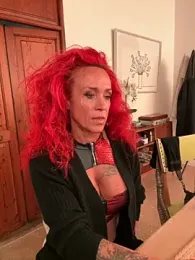 Hotmilfhamburg1 webcam model stream image