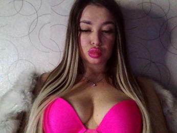 Aleksa-11 webcam bongacams model stream image