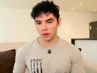 Thiago Leonn webcam model stream image
