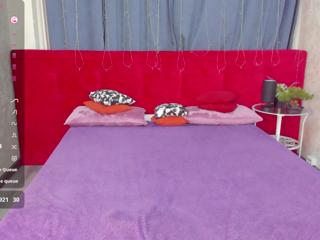 Luna Lewiss webcam model stream image