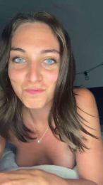 Lola01_ webcam model stream image