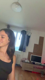Lola01_ webcam model stream image