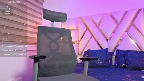 emily_roousee webcam model stream image